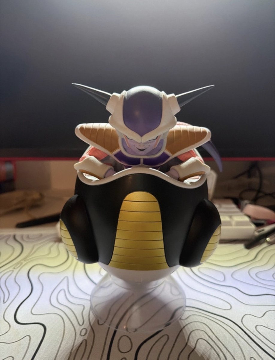 Figurine Freezer
