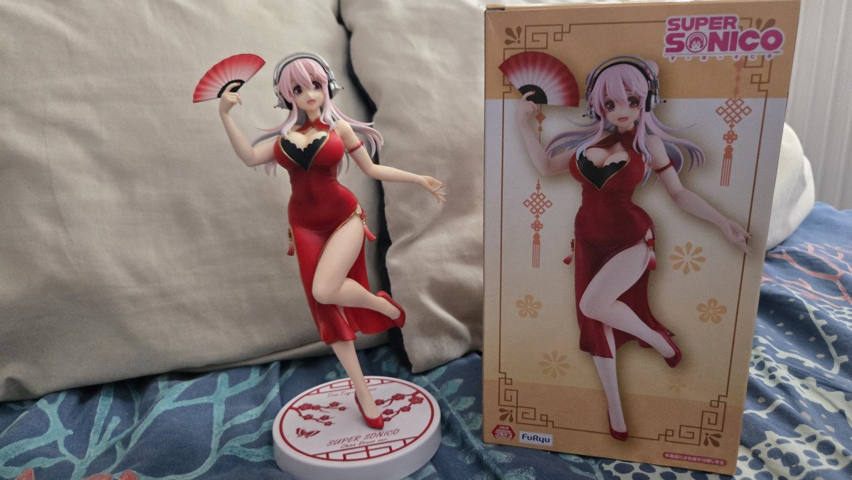 Figurine Furyu : Super Sonico robe chinoise