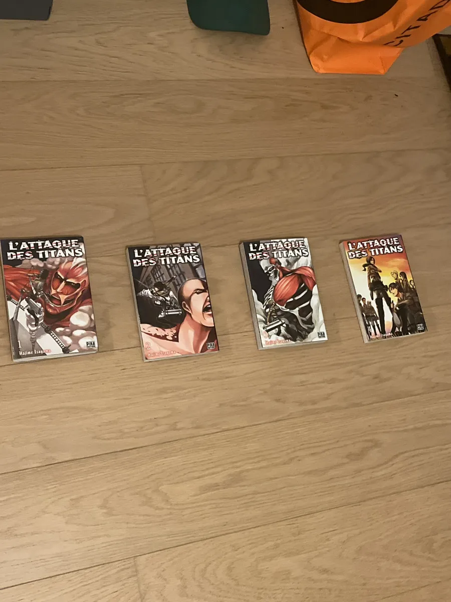 Tome 1-4 De SNK ( l’attaque des titans)