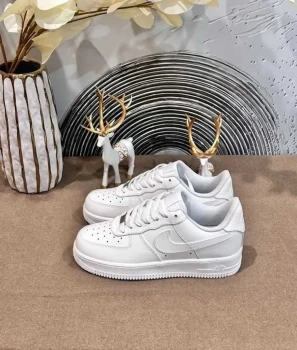 Nike Air Force 1 tail 37.5