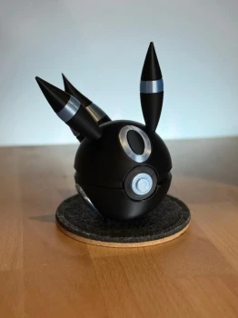 Pokeball Pokemon - Noctali / Umbreon - Version Shiny