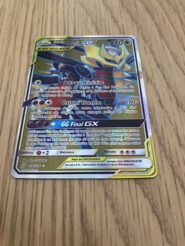 Escouade carchacrok et giratina GX
