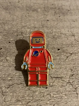 Lego astronaute style vintage pin’s