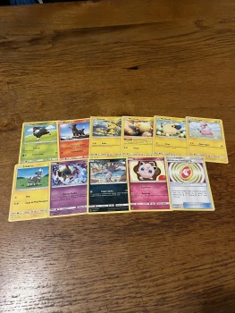 Lot de 11 cartes Pokémon