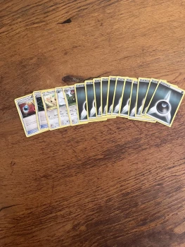 Lot de 16 cartes Pokémon