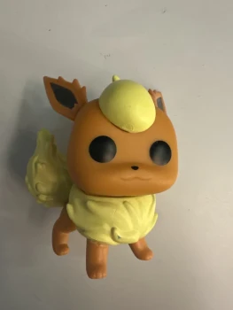 Figurine pop Pokémon no 629 sans la boîte