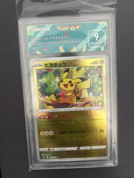 Pikachu pokeball