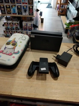 Pack Switch Starter – Dock + Chargeur + Grip + Housse Licorne