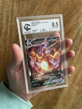 Dracaufeu swsh261 gradé ccc 8.5