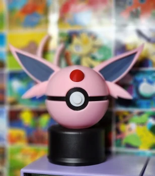 Figurine Fan Art pokemon :  Pokéball inspirée de Mentali