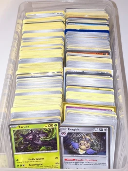 100 cartes Pokémon Françaises