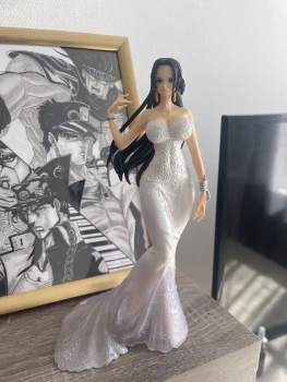 Figurine boa hancock