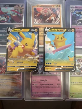 Pikachu V et Pikachu Surfeur V
