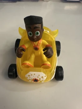 Voiture pyjamasque jaune hasbro