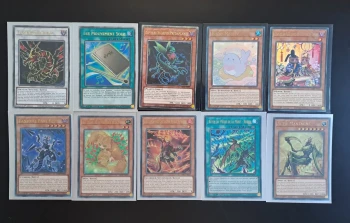 Lot 10 cartes Yu-Gi-Oh holographique Fr Neuf