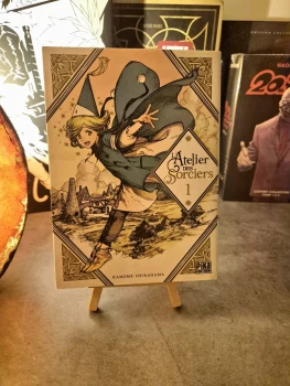 Manga L'Atelier des Sorciers Tome 1 (Kamome Shirahama) 2018 Pika Édition TBE