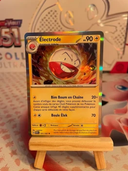 Carte Pokémon 151 électrode